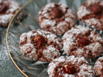 Mandlové crinkles s lískovými oříšky